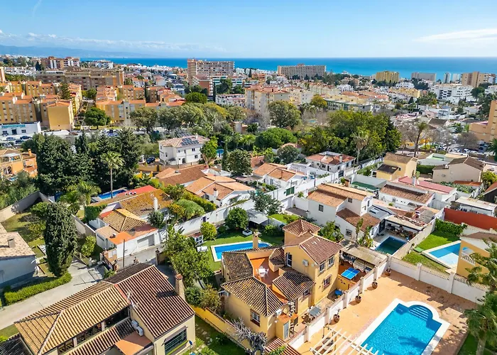 Casa De Limones By Michael Family Near Puerto Marina Benalmádena