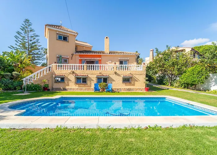 Casa De Limones By Michael Family Near Puerto Marina Benalmádena