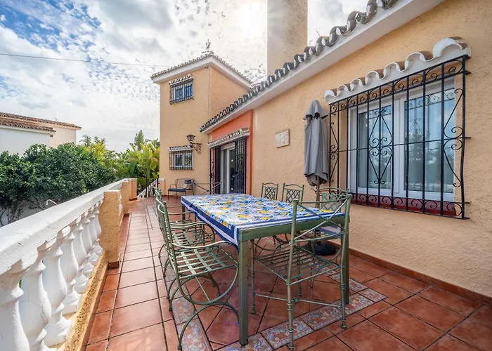 Casa De Limones By Michael Family Near Puerto Marina Benalmádena