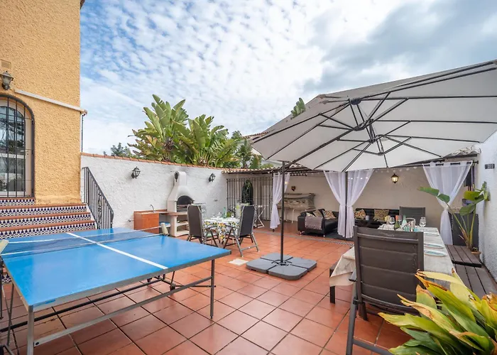 Casa De Limones By Michael Family Near Puerto Marina Vakantiehuis Benalmádena